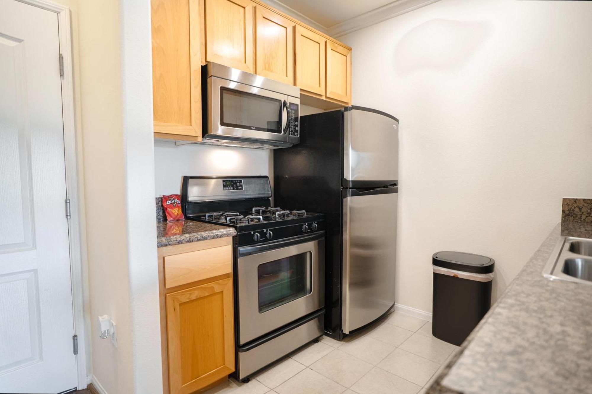 Downtown Los Angeles 1 Bedroom Apt With Pool, Gym And Free Parking Los Angeles