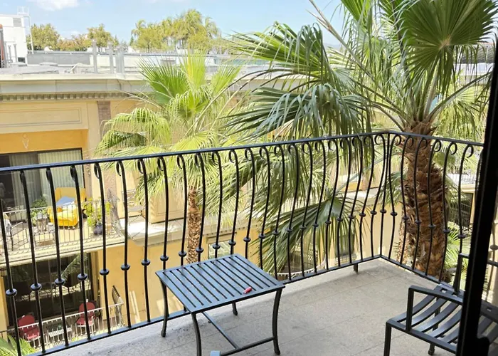 Urban Oasis In Dtla 1 Bedroom Apt With Pool, Gym